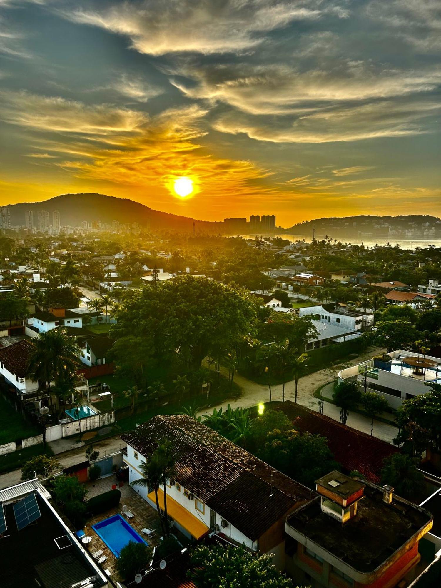 Vista Panoramica Enseada Apartment กัวรูจา ภายนอก รูปภาพ